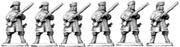 Northstar 1672: Dismounted Dragoons in Fur-Trimmed Cap at Ready (6)