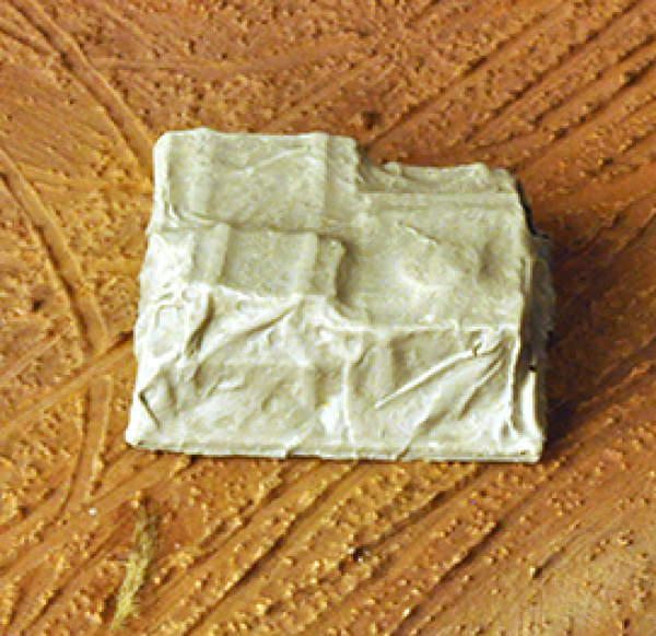 Dead Mans Hand: Covered Baggage (Medium) under Tarp (Resin) Pack