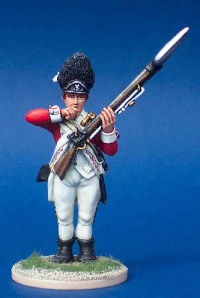 Front Rank Miniatures: 40A32 British Grenadier - Biting Cartridge (1 figure) (40mm)