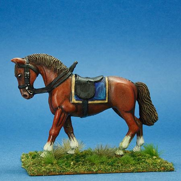 Front Rank Miniatures: 40HR2 Walking Horse (1 horse) (40mm)
