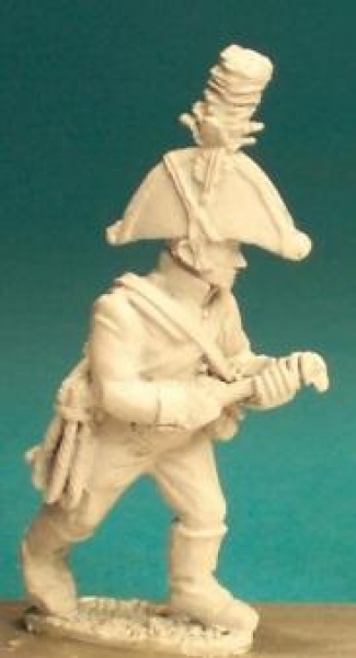 Front Rank Miniatures: ANA3 Austrian Artillery Crewman - In Bicorn - Gunner Advancing With Matc