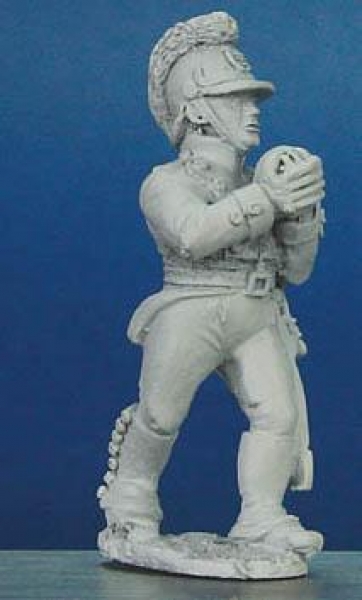 Front Rank Miniatures: WNA3 Wurttemberg Foot Artillery Crewman Pre 1811 - Gunner Carrying Round (6 f