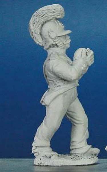 Front Rank Miniatures: WNA8 Wurttemberg Foot Artillery Crewman 1811 - 1812 - Gunner Carrying Round (