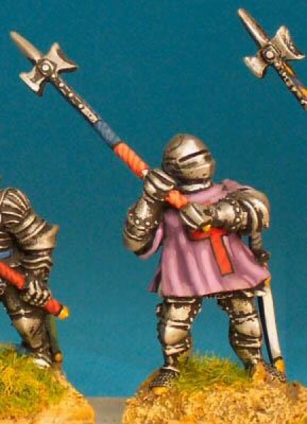 Front Rank Miniatures: WR66 Dismounted Man At Arms Swinging Pollaxe - Tabard And Armet (6 figures)