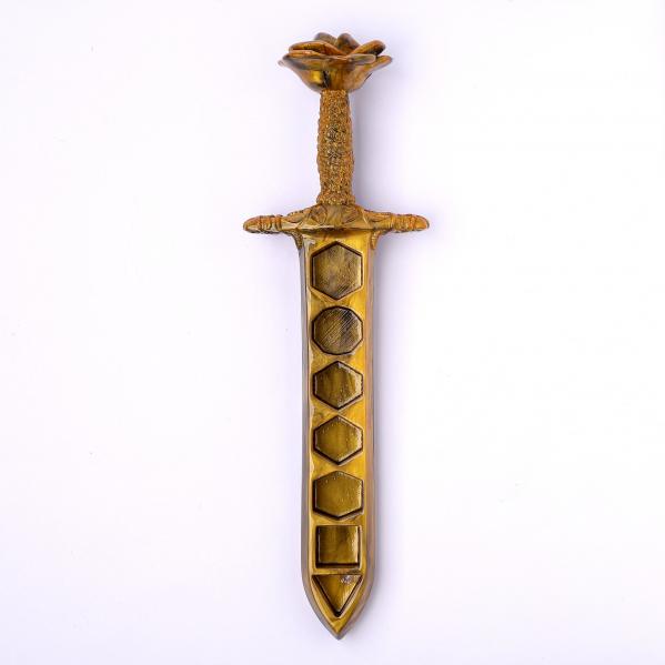 Rose Dagger Resin Dice Case - Gold