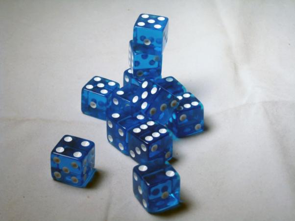 Square Cornered Dice: Blue/White Translucent 16mm d6 (12)